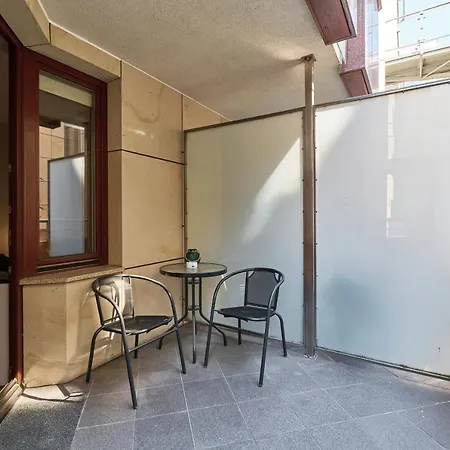 Krawiecka By Renters شقة *