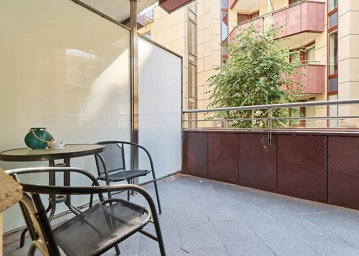 Krawiecka By Renters Apartament *