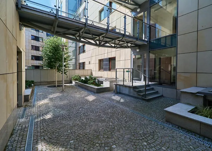 Krawiecka By Renters Apartament *