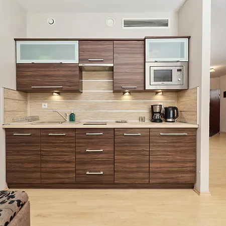 Krawiecka By Renters Апартаменты